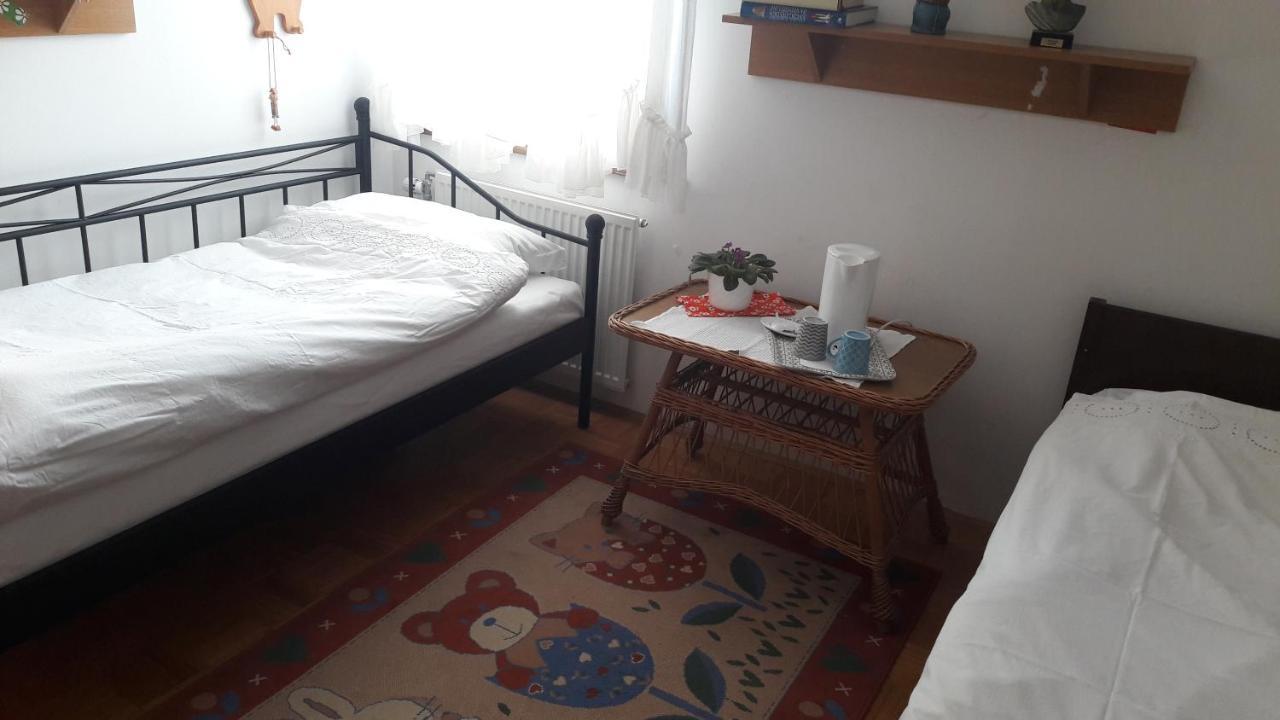 B&B Cerne Polhov Gradec Bagian luar foto