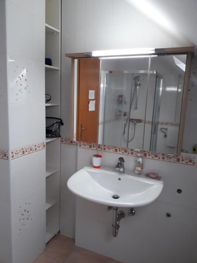 B&B Cerne Polhov Gradec Bagian luar foto