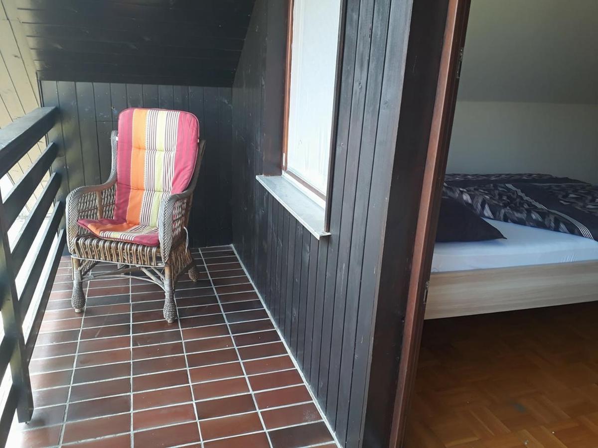 B&B Cerne Polhov Gradec Bagian luar foto